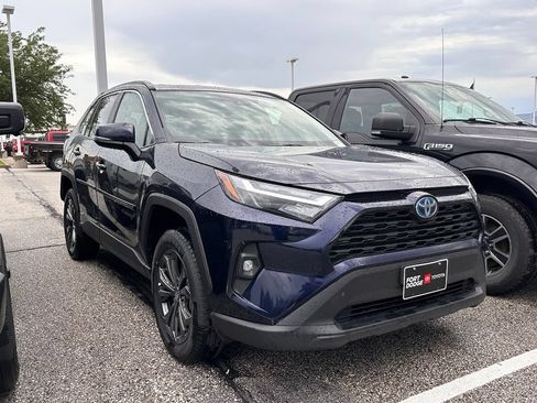 Used 2023 Toyota RAV4 XLE Premium AWD/4WD image 3