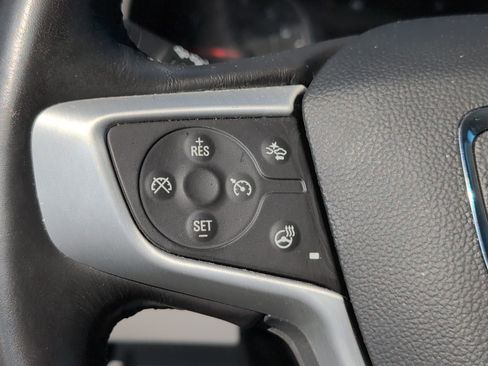 Used 2022 GMC Terrain SLT w/ LPO, Floor Liner Package image 22