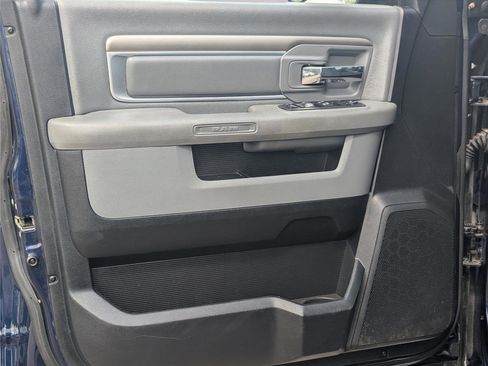 Used 2017 RAM 2500 SLT image 10