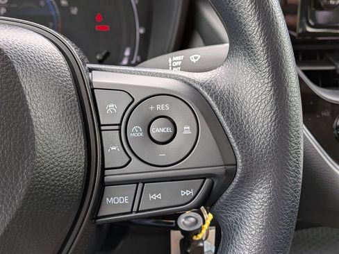 Used 2026 Toyota Corolla LE FWD image 21