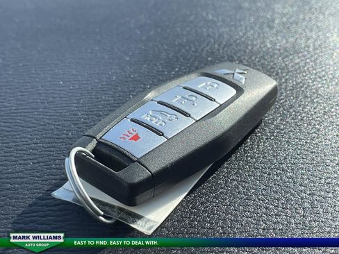 Used 2023 Mitsubishi Outlander SEL image 40