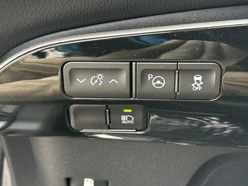 Used 2022 Toyota Prius image 42