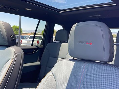 New 2025 GMC Acadia AT4 w/ Luxury Package image 13
