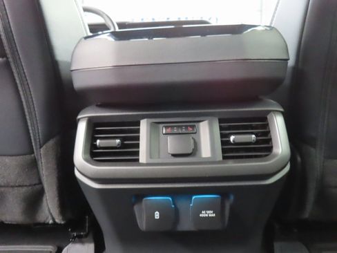 Used 2025 Ford F150 Lariat w/ Equipment Group 502A High image 11