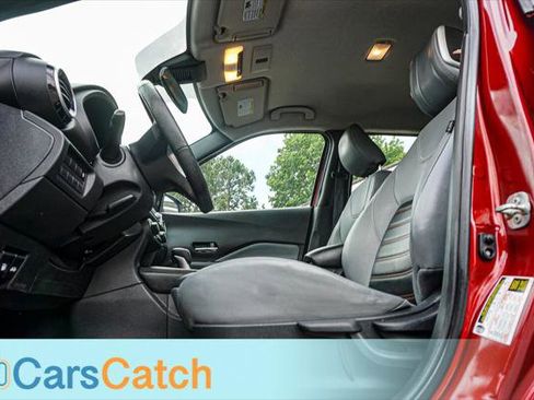 Used 2022 Nissan Kicks SR w/ Premium Package FWD image 18