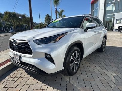 Certified 2025 Toyota Highlander XLE