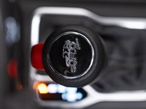 Used 2026 Jeep Gladiator Sport image 27