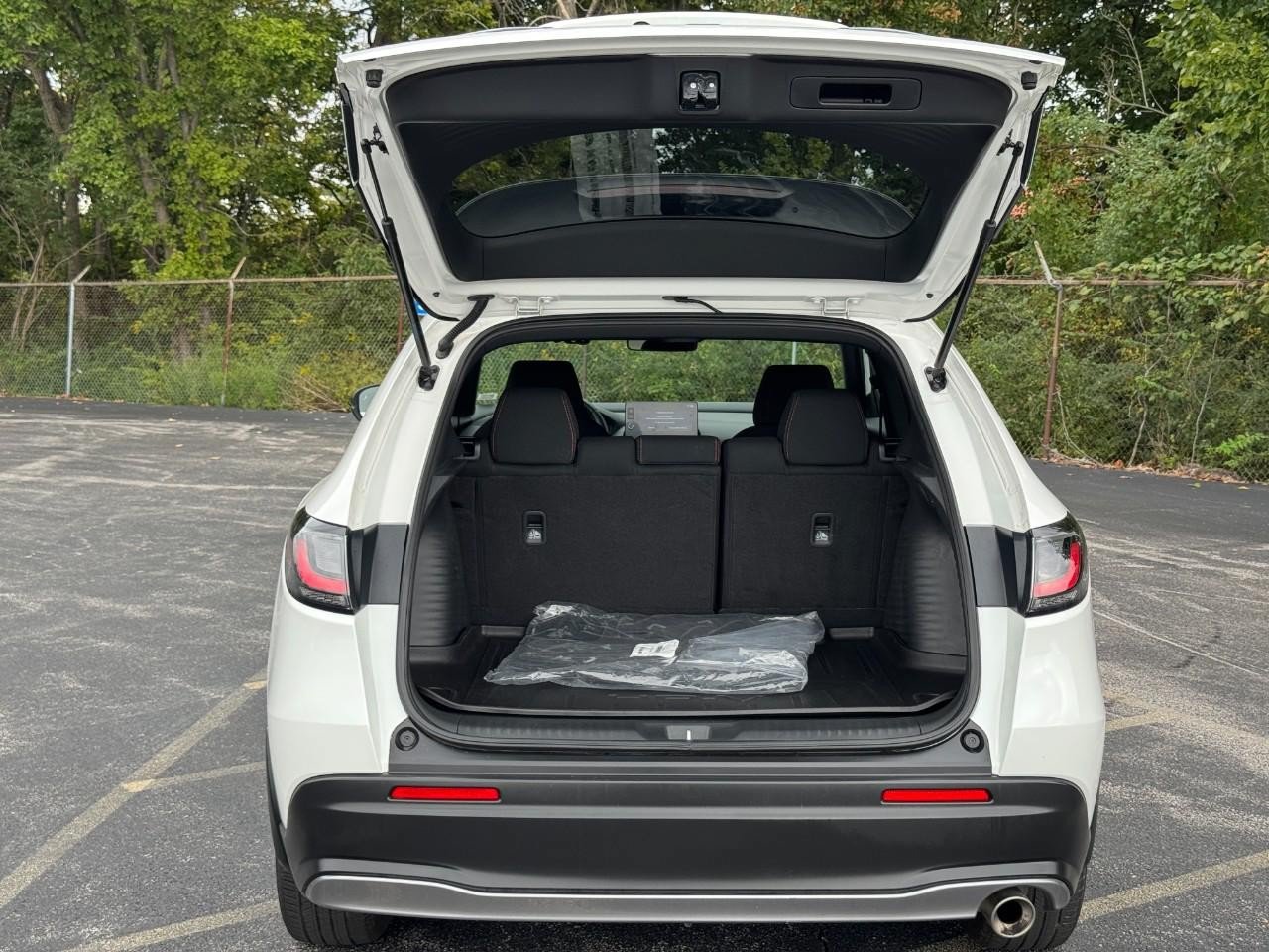 Certified 2026 Honda HR-V Sport image 6