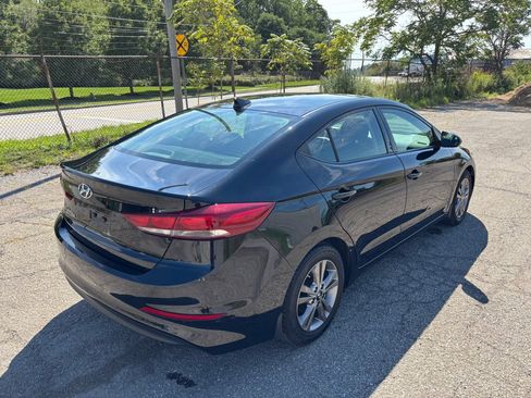 Used 2018 Hyundai Elantra Value Edition FWD image 3