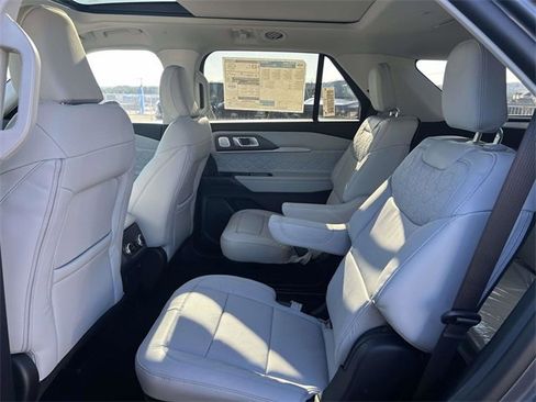 New 2026 Ford Explorer Platinum w/ LUX Leather Package image 6