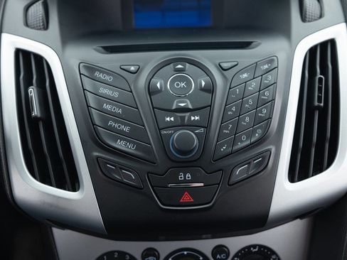Used 2013 Ford Focus SE FWD image 33