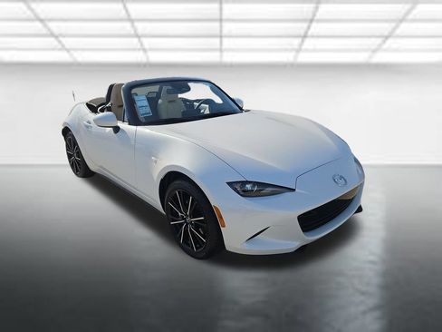 New 2026 MAZDA MX-5 Miata Grand Touring w/ Weather Package RWD image 9