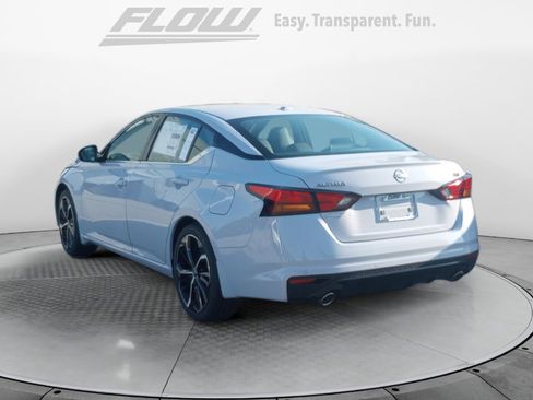 New 2025 Nissan Altima 2.5 SR image 5
