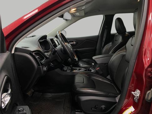 Used 2021 Jeep Cherokee Latitude Plus image 27