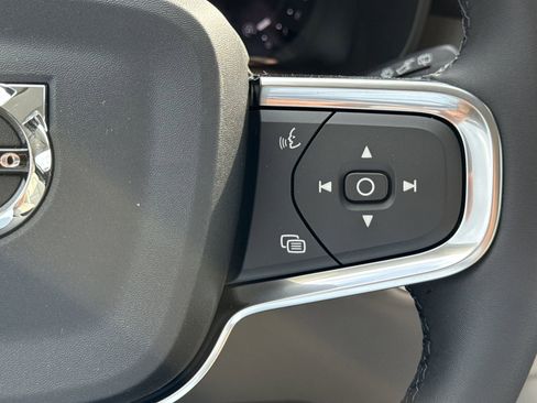 New 2026 Volvo XC40 B5 Ultra w/ Protection Package Premier image 22