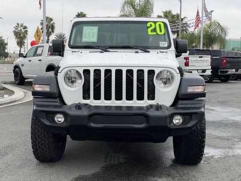 Used 2020 Jeep Gladiator Sport w/ Quick Order Package 24S image 9