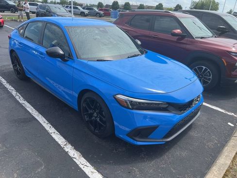 Used 2023 Honda Civic Sport image 4