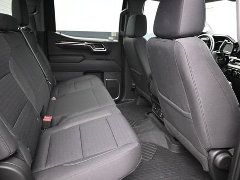 Used 2023 Chevrolet Silverado 1500 LT AWD/4WD image 16