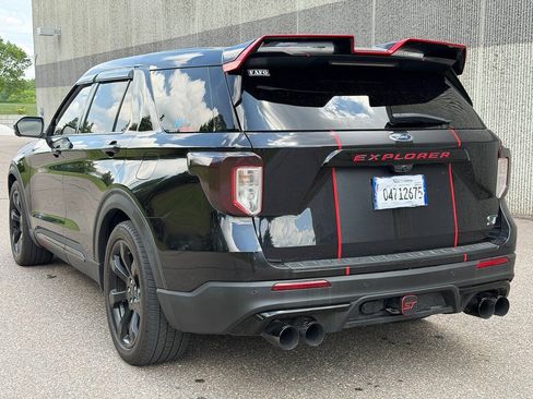 Used 2022 Ford Explorer ST w/ Equipment Group 401A AWD/4WD image 3