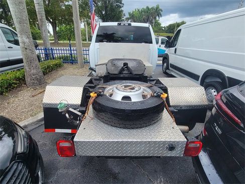 Used 2023 RAM 4500 SLT w/ Quick Order Package 2YG SLT image 3