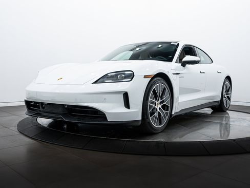 New 2025 Porsche Taycan image 1