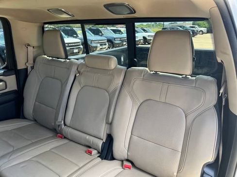 Used 2019 RAM 1500 Limited AWD/4WD image 16