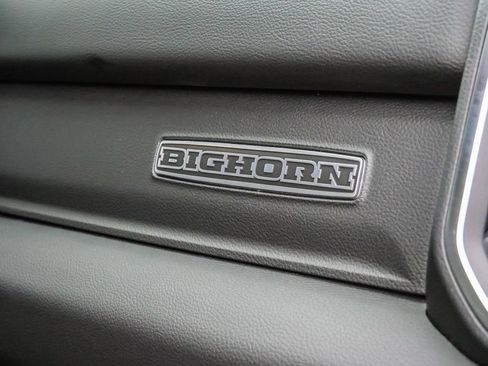 New 2026 RAM 1500 4x4 Crew Cab image 17