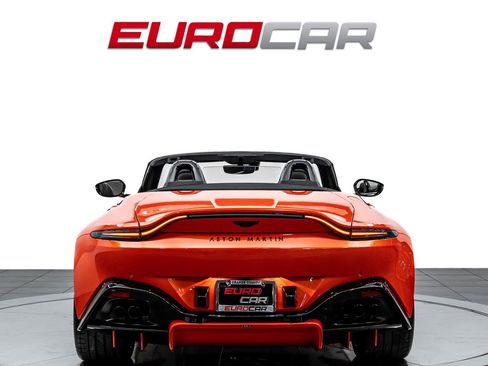 Used 2022 Aston Martin V8 Vantage Roadster image 5