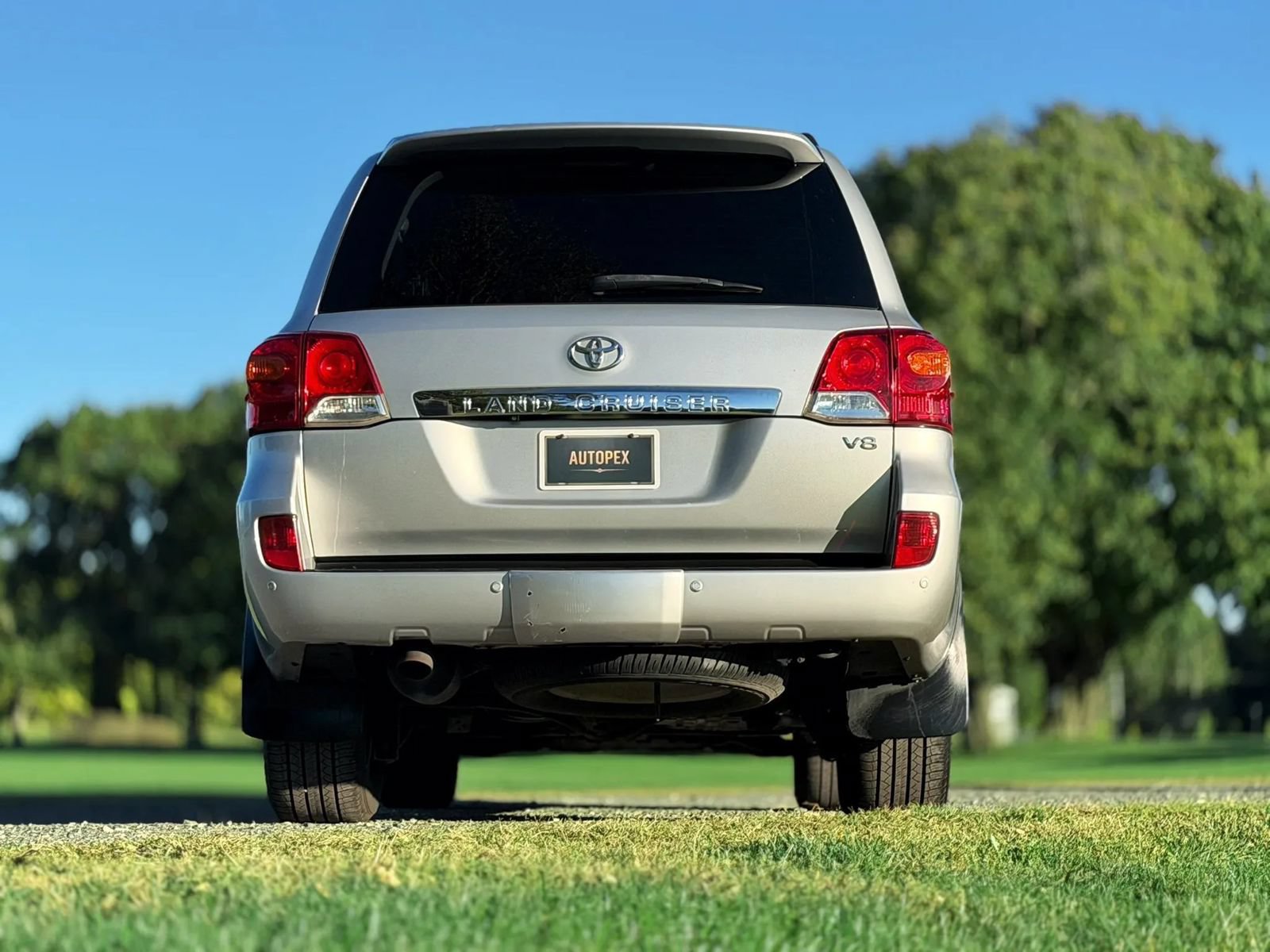 Used 2013 Toyota Land Cruiser AWD/4WD image 32