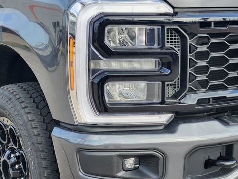 New 2026 Ford F250 Lariat w/ Black Appearance Package image 6