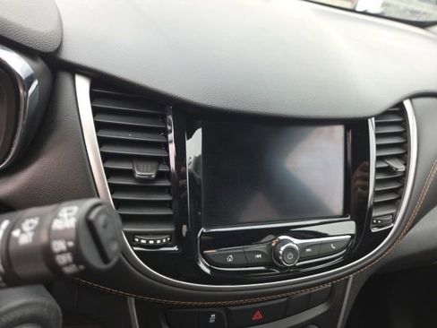 Used 2021 Chevrolet Trax LS w/ Tint and Cruise Package image 12