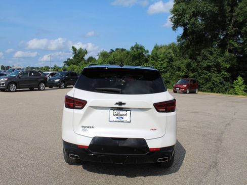 Used 2024 Chevrolet Blazer RS w/ Driver Confidence II Package FWD image 24