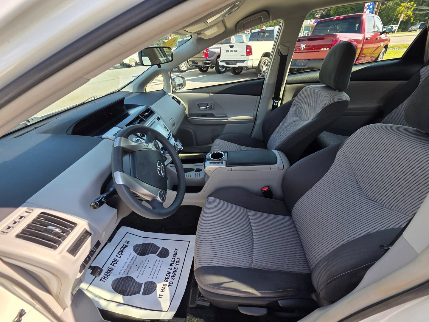Used 2017 Toyota Prius V Two FWD image 11