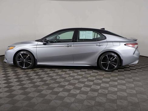 Used 2020 Toyota Camry XSE FWD image 17