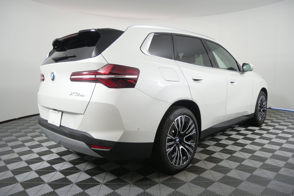 Certified 2026 BMW X3 xDrive30i AWD/4WD image 4