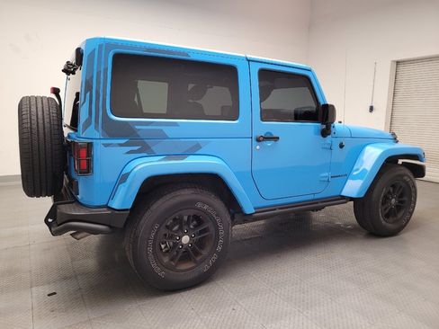 Used 2017 Jeep Wrangler Sahara AWD/4WD image 10