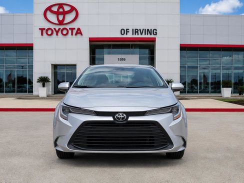 Used 2024 Toyota Camry SE FWD image 5