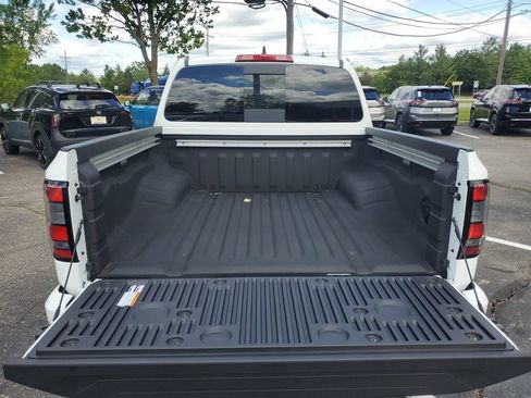 New 2026 Nissan Frontier SV w/ SV Convenience Package AWD/4WD image 8