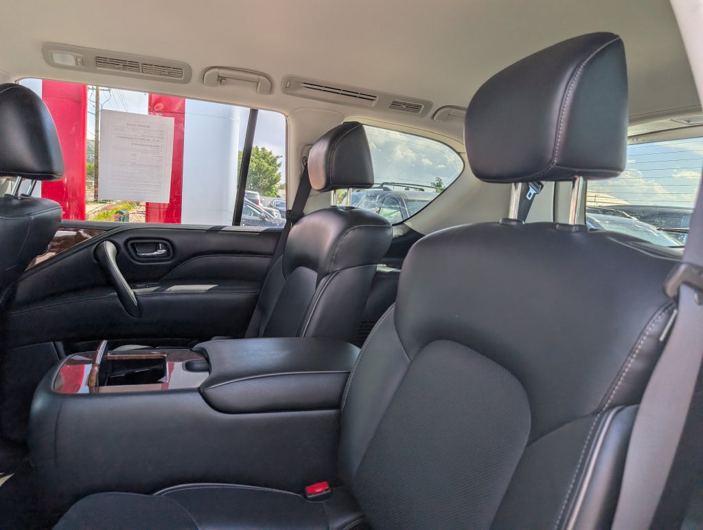 Used 2019 INFINITI QX80 Luxe AWD/4WD image 8