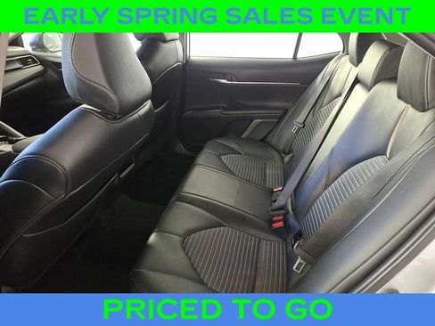 Used 2024 Toyota Camry SE image 11