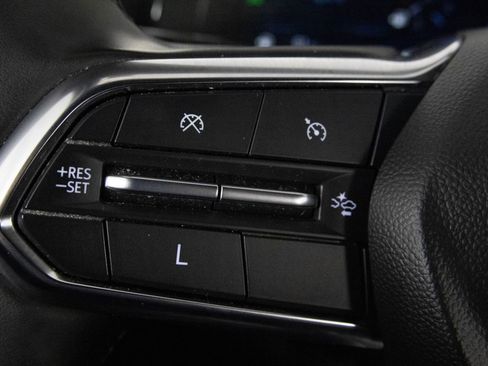 Used 2025 Chevrolet Equinox LT image 27