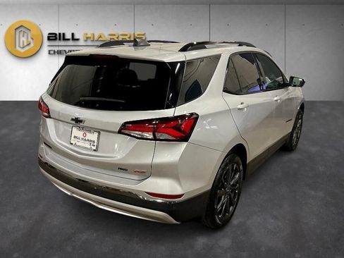Used 2022 Chevrolet Equinox RS image 2