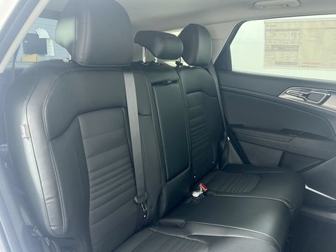 Certified 2025 Kia Sportage SX FWD image 28