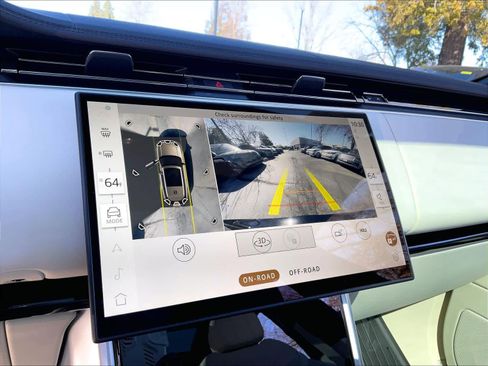 Used 2025 Land Rover Range Rover Long Wheelbase SE image 23