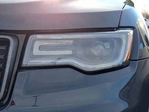 Used 2017 Jeep Grand Cherokee Trailhawk w/ Trailhawk Luxury Group image 8