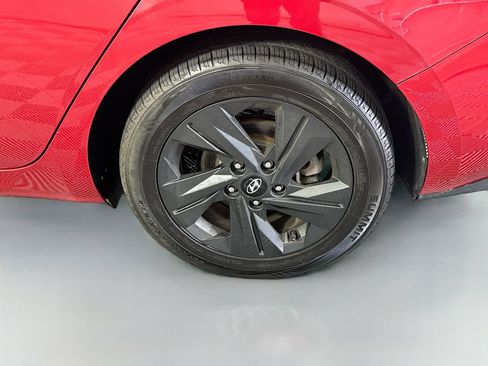 Used 2022 Hyundai Elantra SEL FWD image 35