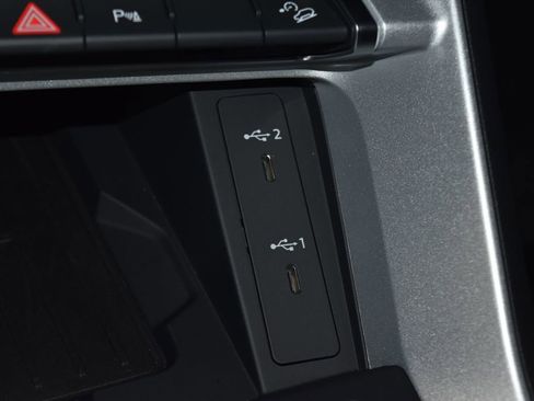 Certified 2025 Audi Q3 2.0T Premium Plus w/ Premium Plus Package image 16