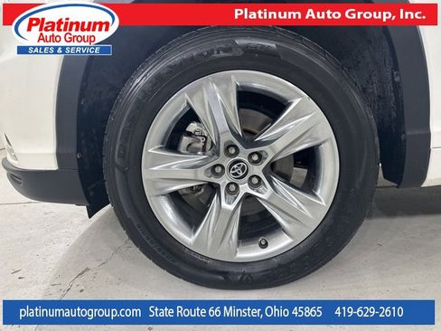 Used 2016 Toyota Highlander Limited image 42