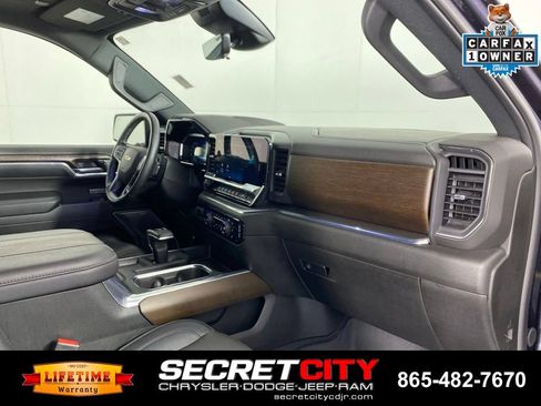 Used 2024 Chevrolet Silverado 1500 High Country w/ High Country Premium Package AWD/4WD image 31