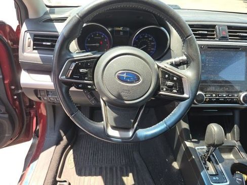 Used 2019 Subaru Outback 2.5i Limited AWD/4WD image 12
